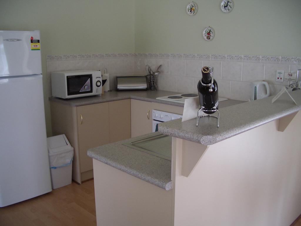 ناراركورت Carolynnes Cottages الغرفة الصورة
