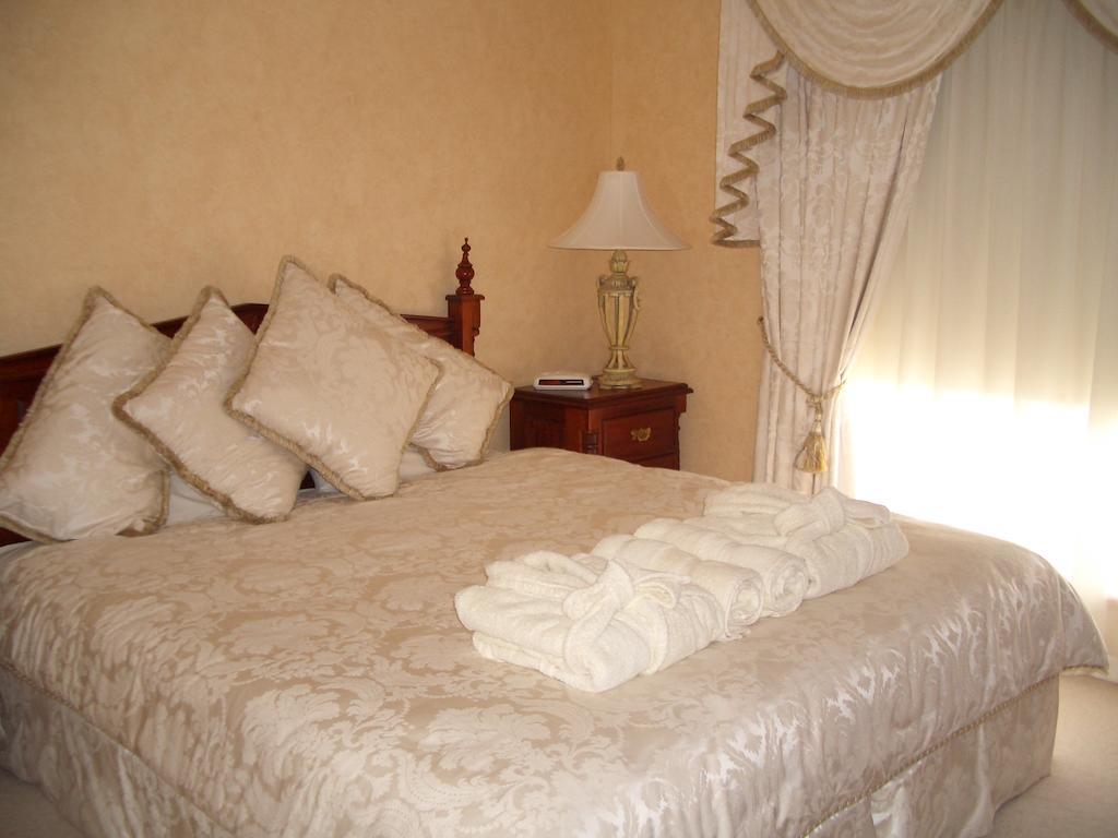 ناراركورت Carolynnes Cottages الغرفة الصورة